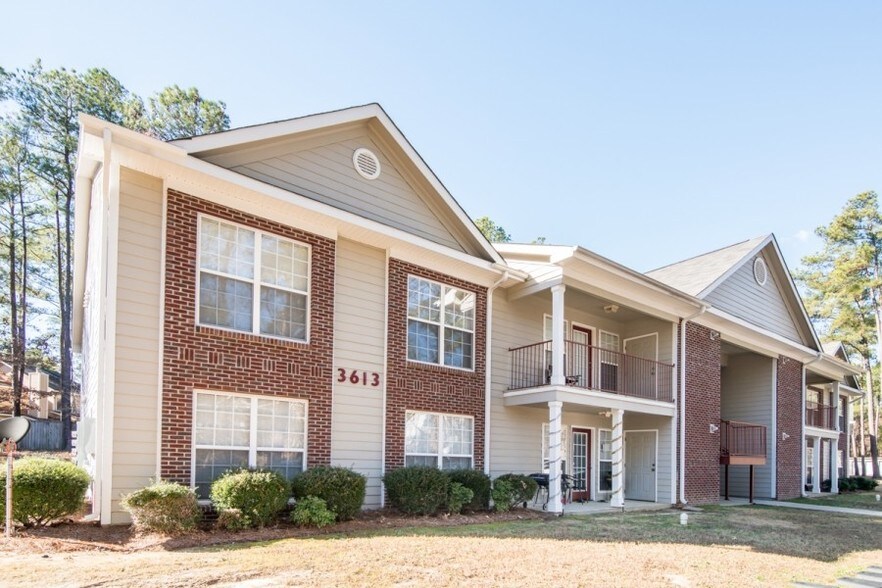 3605 Sapphire Rd, Fayetteville, NC à vendre - Photo du bâtiment - Image 3 de 25