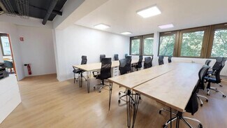Plus de détails pour 5 Place Du Colonel Fabien, Paris - Coworking à louer