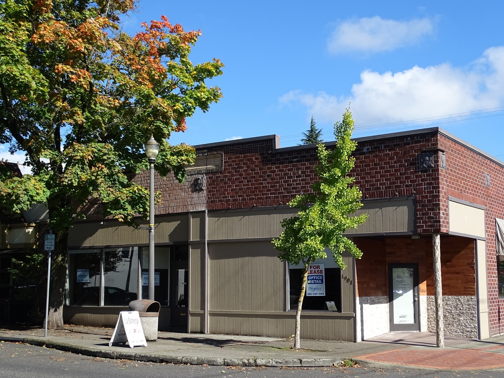 100 E 19th St, Vancouver, WA for lease Primary Photo- Image 1 of 8