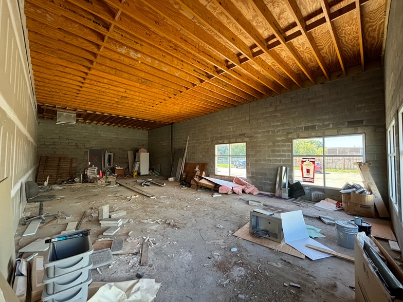 947 Trowbridge Rd, East Lansing, MI à louer - Photo intérieure - Image 3 de 4