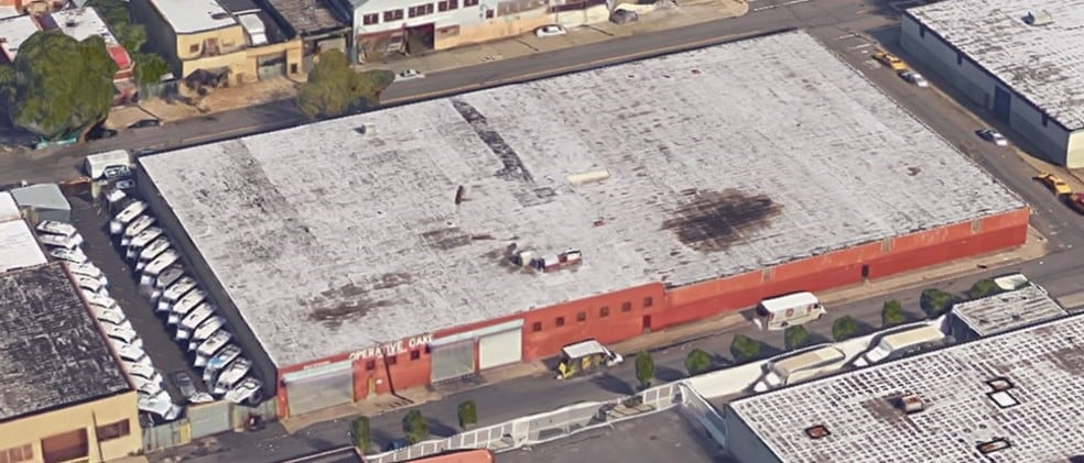 33-51 11th St, Long Island City, NY for lease - Aerial - Image 3 of 15