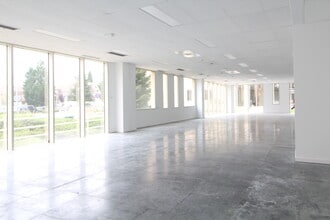 Calle Rozabella, 6, Las Rozas de Madrid, Madrid for lease Interior Photo- Image 1 of 3