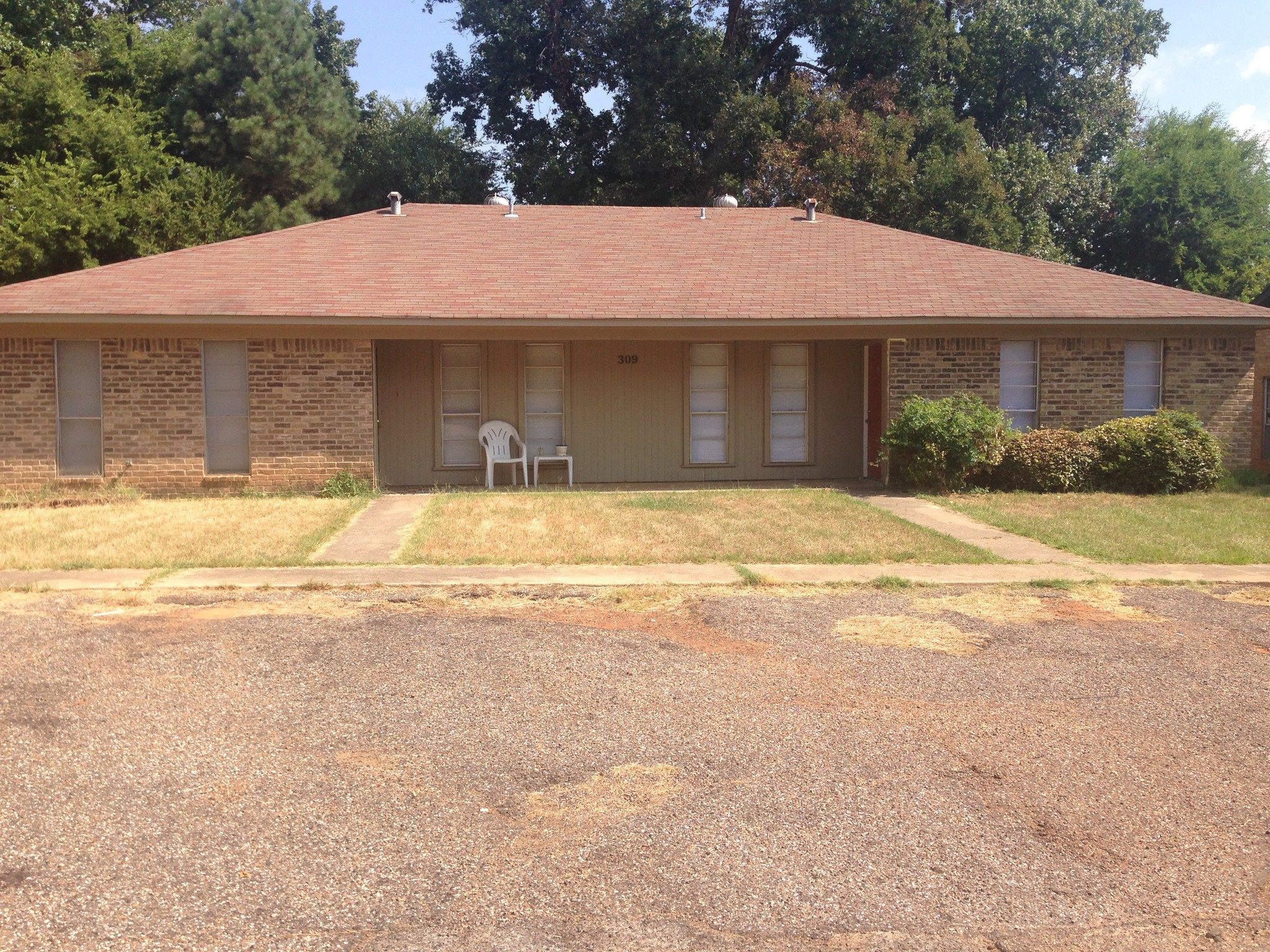 309 Blake Dr, Longview, TX for sale Primary Photo- Image 1 of 1