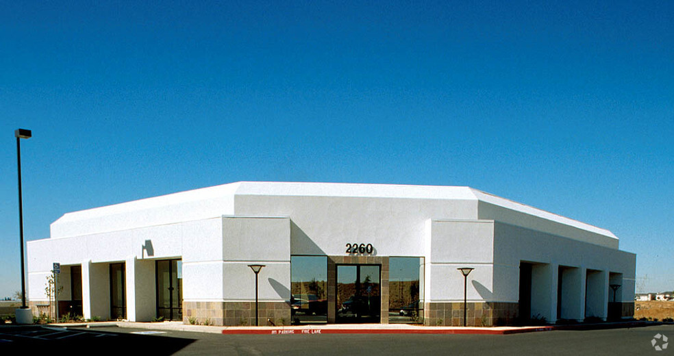 2260 Lava Ridge Ct, Roseville, CA for lease - Building Photo - Image 2 of 3