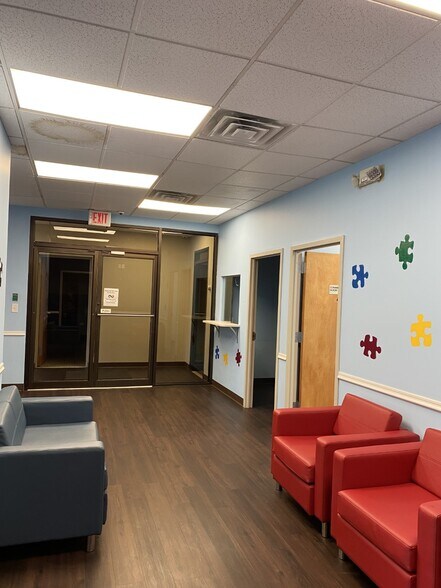 26 Park Pl, Paramus, NJ à louer - Photo intérieure - Image 2 de 7