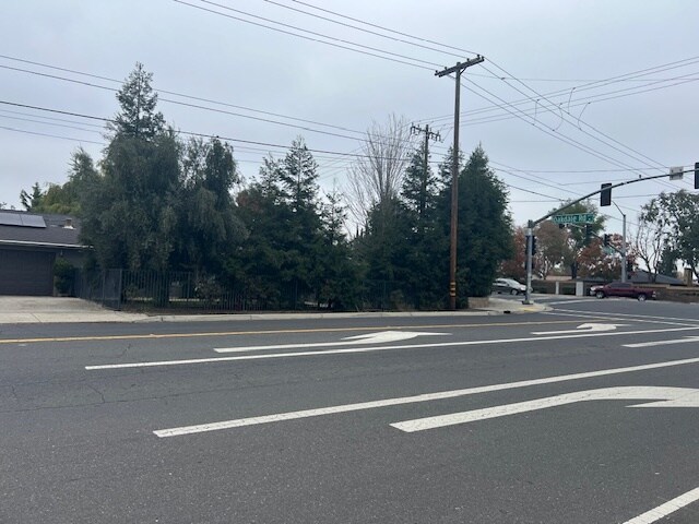 2173 Morrill Rd, Modesto, CA à vendre - Photo du bâtiment - Image 3 de 14