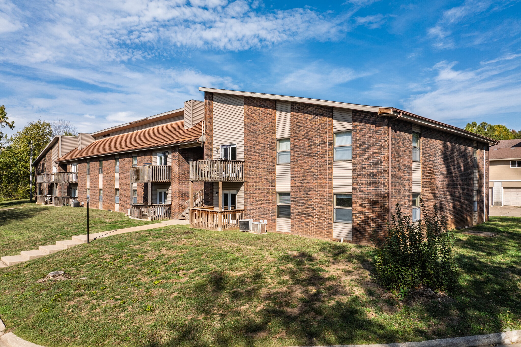 3601 Westwind Dr, Ozark, MO à vendre Photo principale- Image 1 de 16
