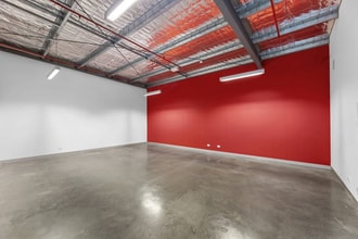 87 Gladstone St, SOUTH MELBOURNE for lease Interior Photo- Image 2 of 5