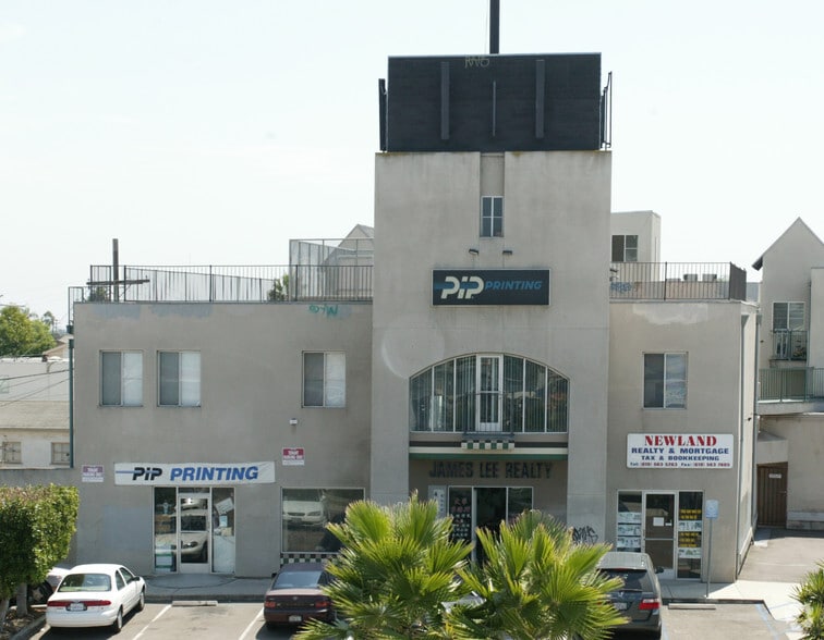 4555 El Cajon Blvd, San Diego, CA for lease - Building Photo - Image 2 of 4