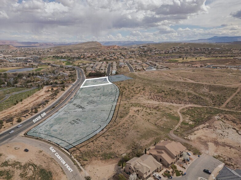 1164 Dixie Dr, St George, UT à vendre - Photo du bâtiment - Image 2 de 3