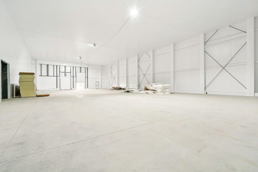 20-40 Rue Filion, Saint-jacques-le-mineur, QC for lease - Interior Photo - Image 3 of 5