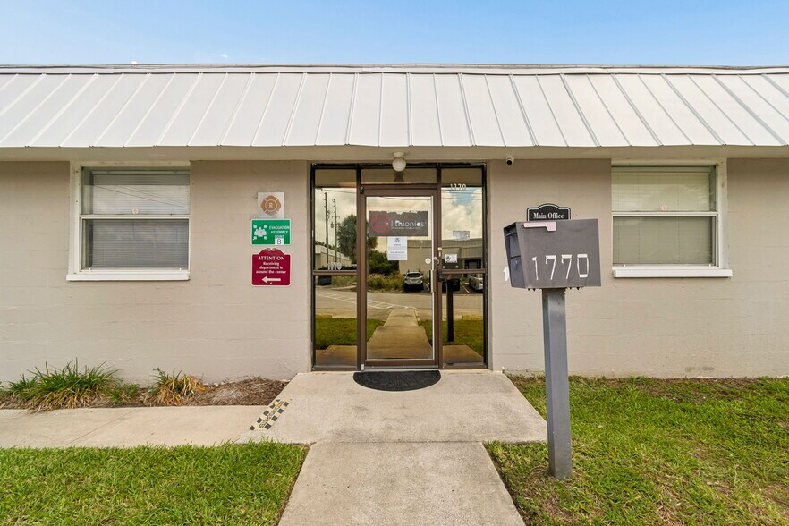 1760-1770 Calumet St, Clearwater, FL à louer - Photo du bâtiment - Image 3 de 68