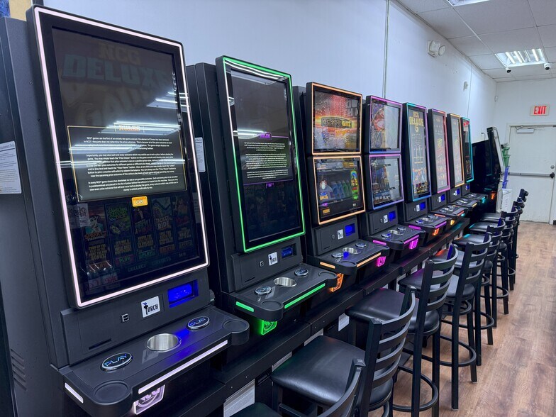 1020 N Highway 7, Pleasant Hill, MO à vendre - Photo intérieure - Image 3 de 9