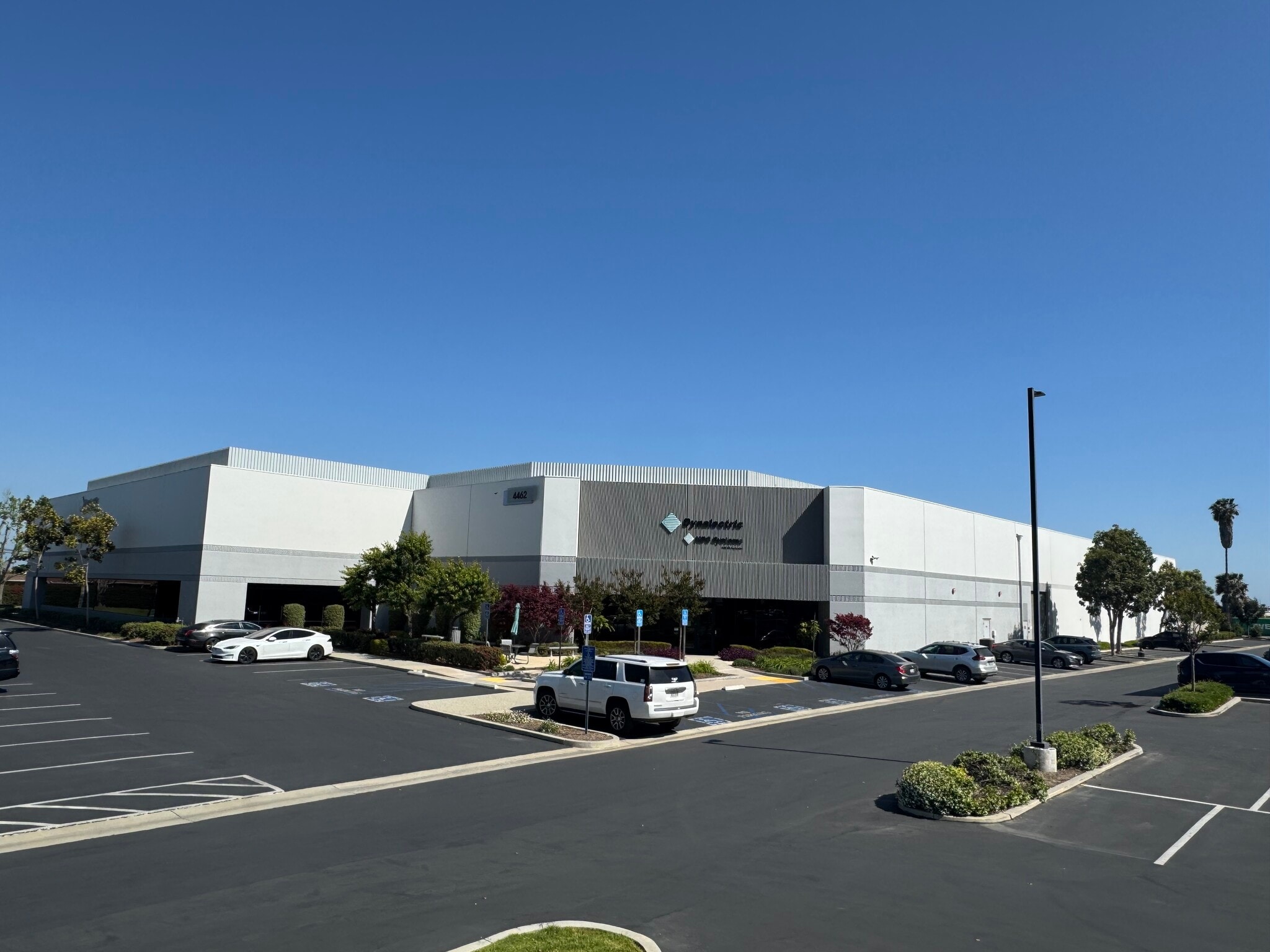 4462 Corporate Center Dr, Los Alamitos, CA for lease Building Photo- Image 1 of 1