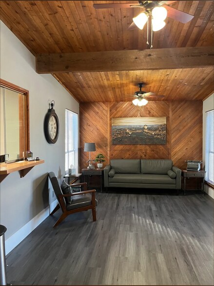 115 Warden Ln, San Marcos, TX à louer - Hall d’entrée - Image 2 de 4