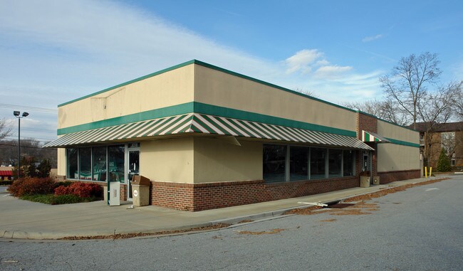 Plus de détails pour 10021 Reisterstown Rd, Owings Mills, MD - Commerce de détail à louer