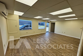 2100-2122 W Central Blvd, Orlando, FL for lease Interior Photo- Image 2 of 4