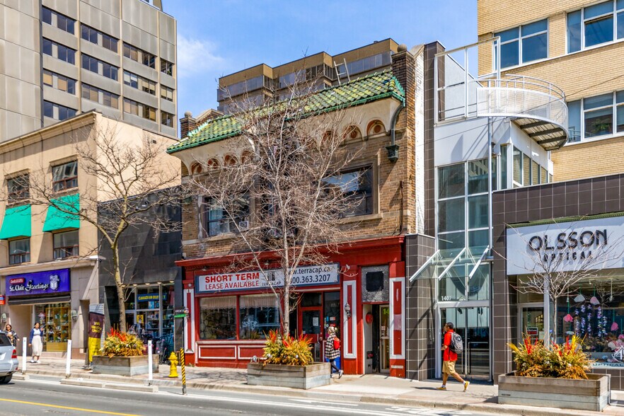 1415 Yonge St, Toronto, ON à louer - Photo du bâtiment - Image 2 de 3