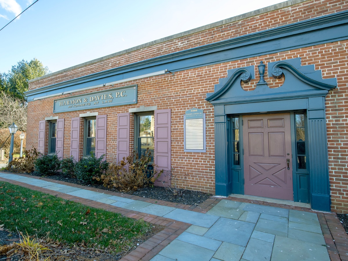 2306 Columbia Ave, Lancaster, PA for lease Primary Photo- Image 1 of 5