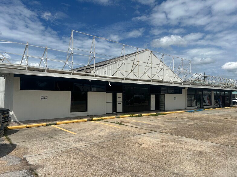 2300 Airline Dr, Kenner, LA à vendre - Photo du bâtiment - Image 1 de 8
