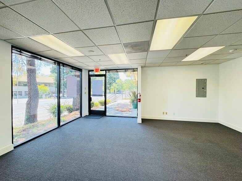 761 University Ave, Los Gatos, CA for lease - Building Photo - Image 2 of 6