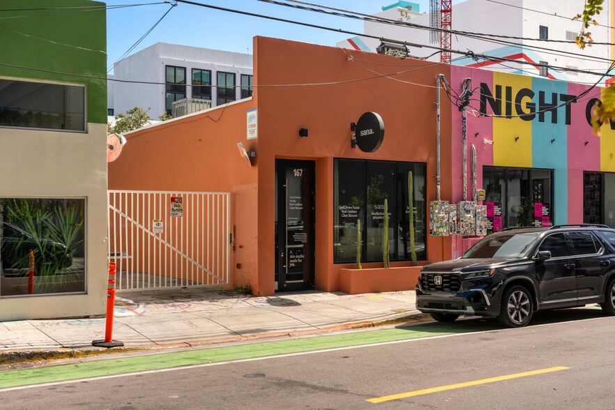 167 NW 25th St, Miami, FL for lease - Building Photo - Image 1 of 5