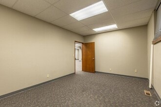 421 E Chestnut Ave, Yakima, WA for lease Interior Photo- Image 2 of 3