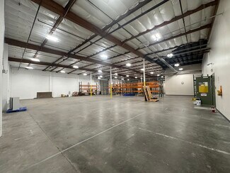 Plus de détails pour 2049 W Steele Ln, Santa Rosa, CA - Industriel à vendre