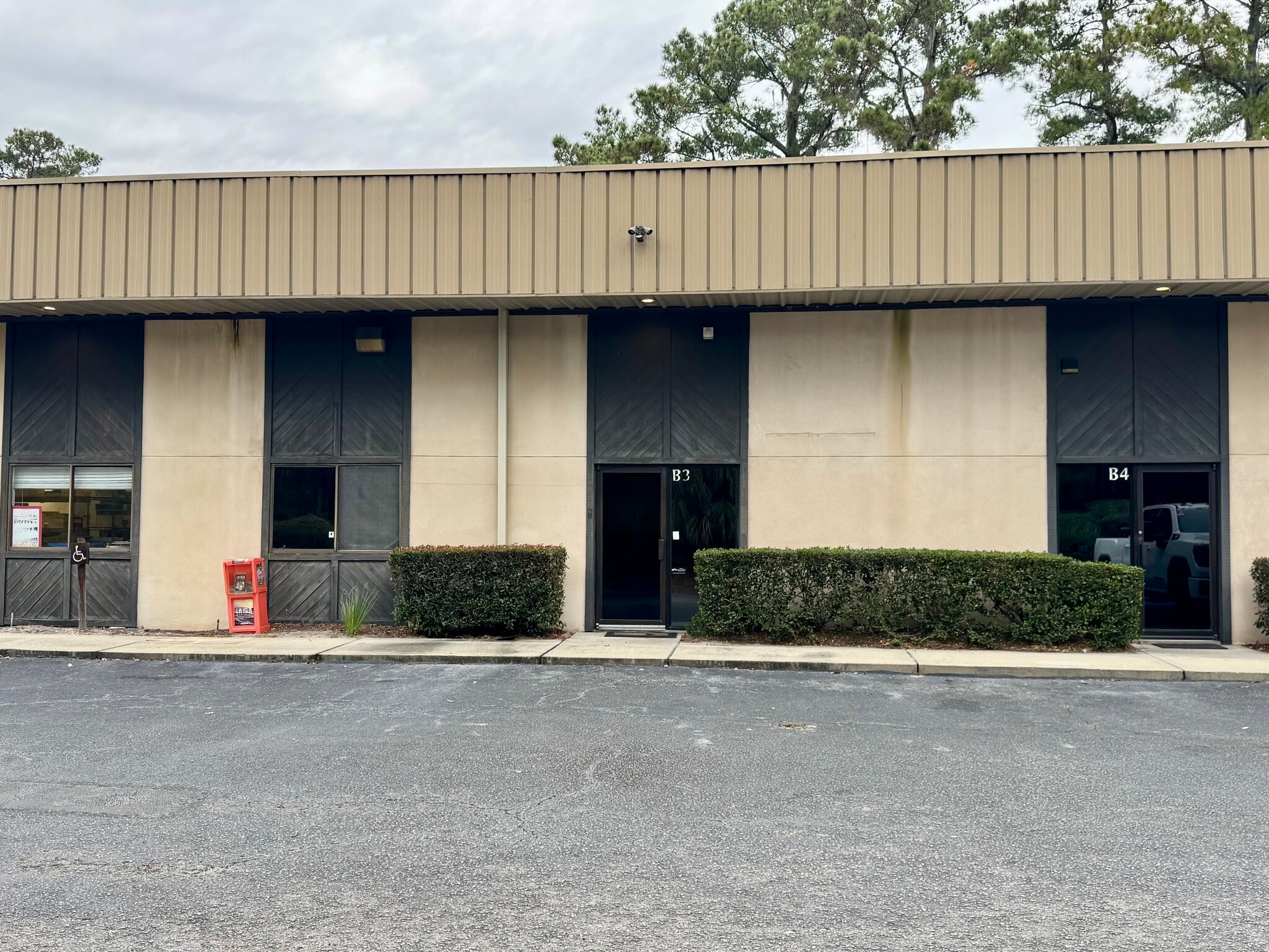 386 Spanish Wells Rd, Hilton Head, SC for lease Primary Photo- Image 1 of 12