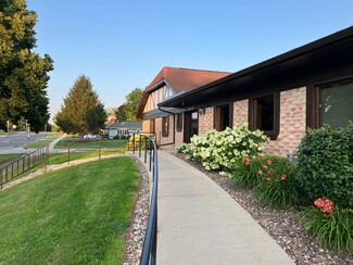 More details for 1305 Chestnut St, West Bend, WI - Office/Medical for Lease