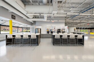 801 Worcester St, Natick, MA à louer Photo intérieure- Image 1 de 9