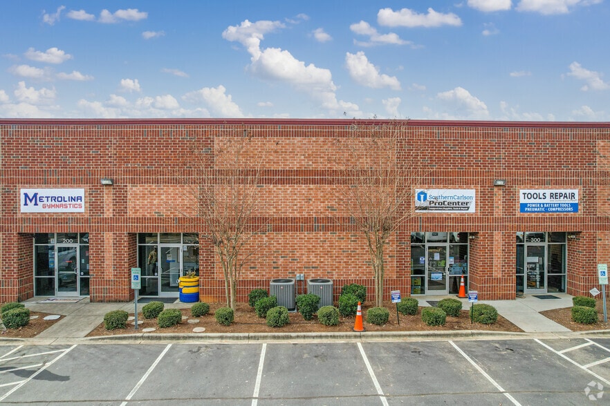 1038 Culp Rd, Pineville, NC for lease - Building Photo - Image 1 of 18