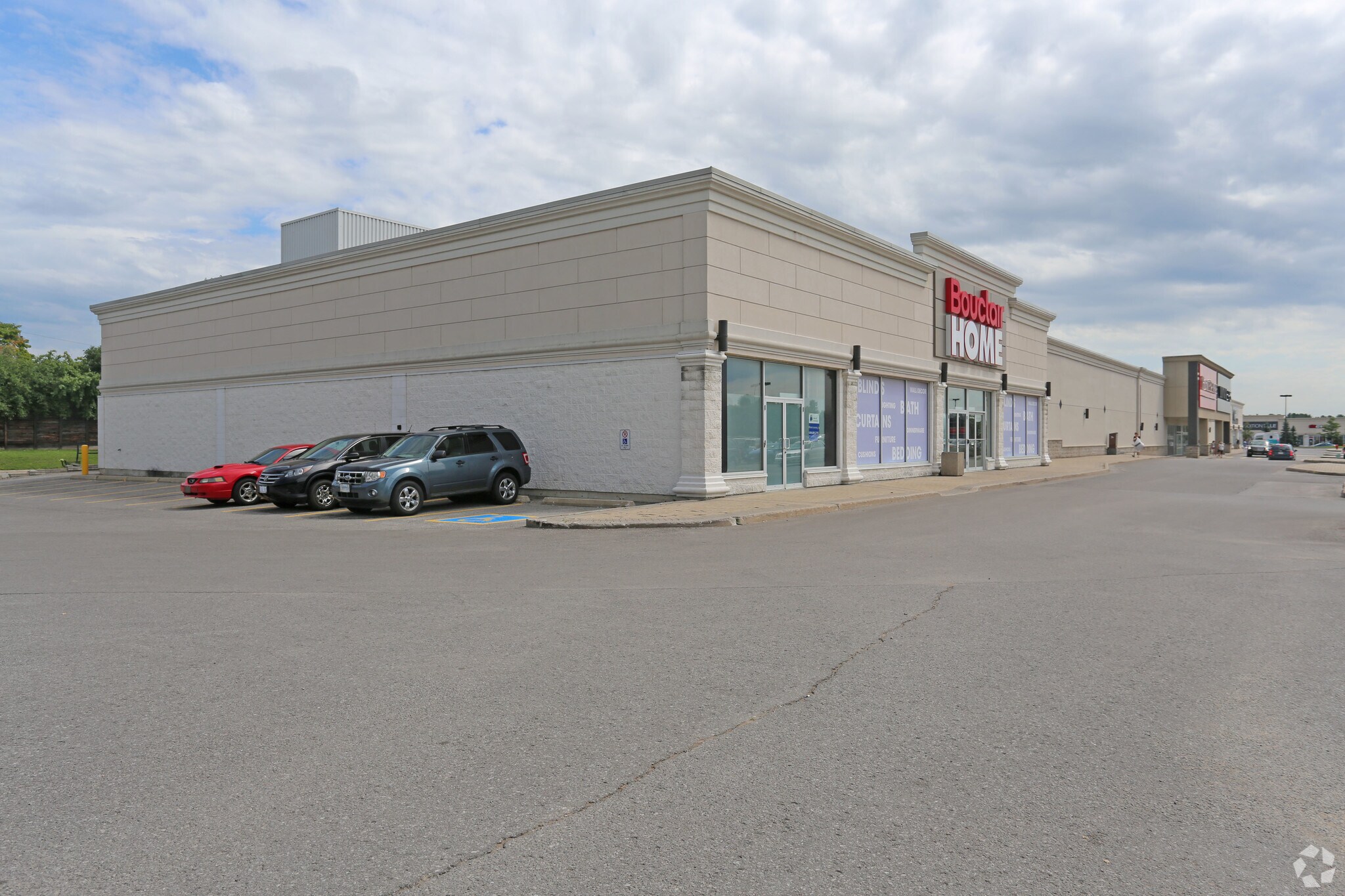 950 Lansdowne St W, Peterborough, ON for sale Primary Photo- Image 1 of 1