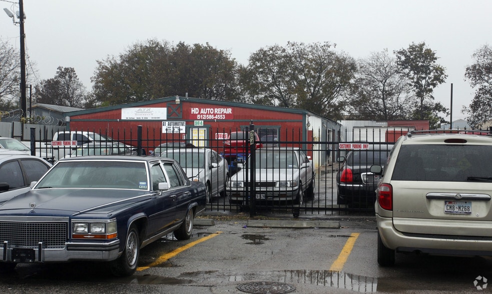 904 Mcphaul St, Austin, TX à vendre - Photo du bâtiment - Image 2 de 2