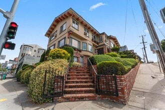 4000 Broadway, Oakland, CA for lease Building Photo- Image 1 of 3