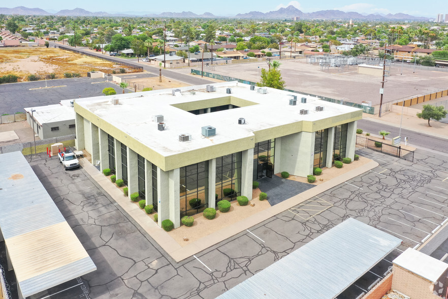 2920 N 24th Ave, Phoenix, AZ for lease - Building Photo - Image 2 of 11