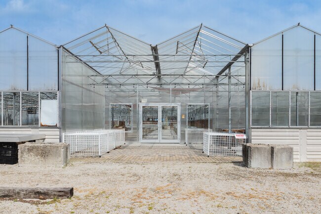 More details for 909 Lemoyne Rd, Northwood, OH - Retail for Sale