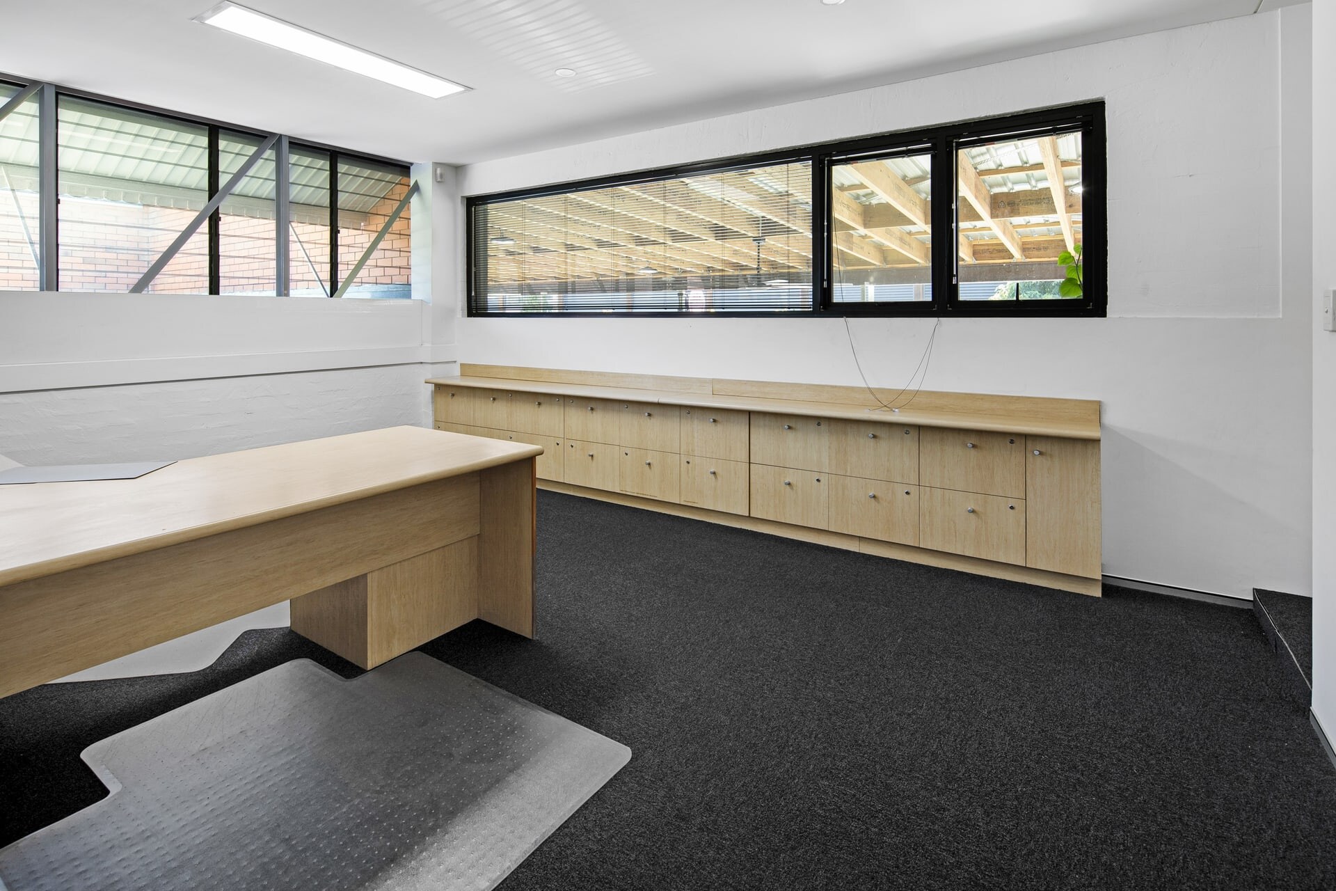 22 Harries Rd, Coorparoo for lease Interior Photo- Image 1 of 6