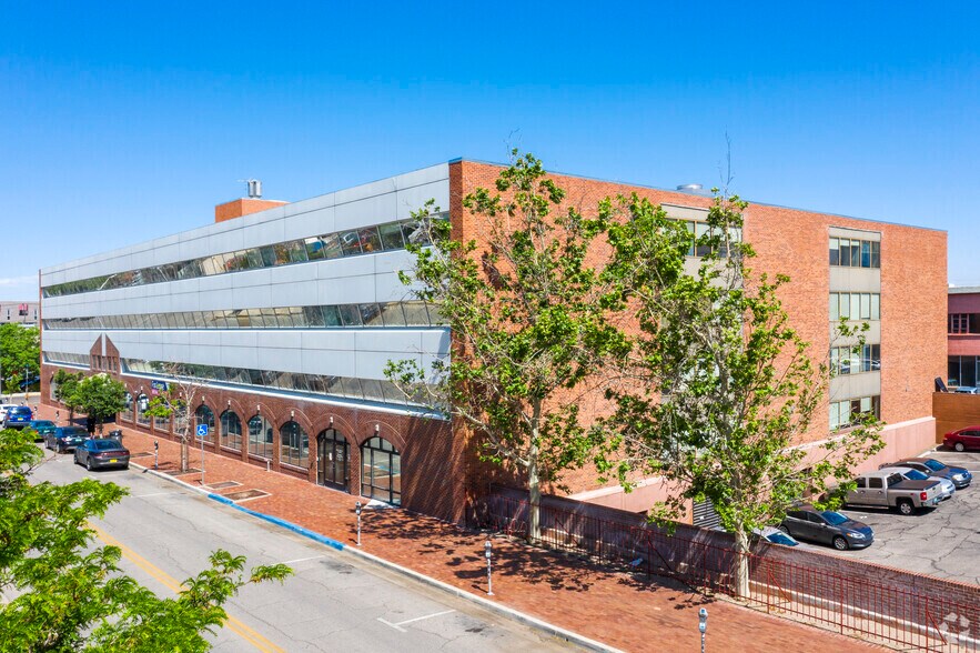 625 Silver Ave SW, Albuquerque, NM à louer - Photo du bâtiment - Image 2 de 9