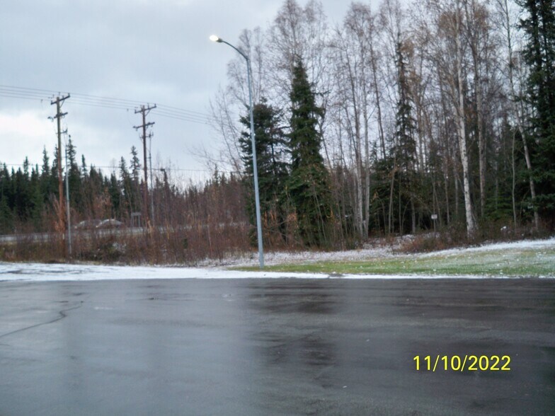 Chief William Drive, Fairbanks, AK à vendre - Photo du bâtiment - Image 3 de 3