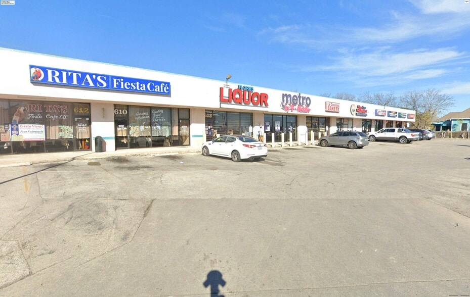 600-612 Bandera Rd, San Antonio, TX for lease - Building Photo - Image 2 of 3