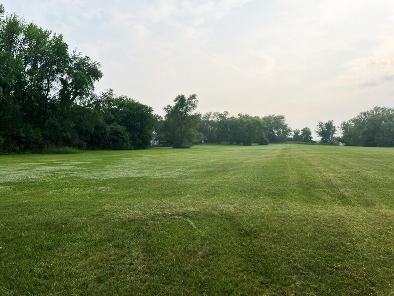 3269 S Alpine Rd, Rockford, IL à vendre - Photo du bâtiment - Image 2 de 12