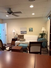 1825 Forest Hill Blvd, West Palm Beach, FL for lease Interior Photo- Image 2 of 22