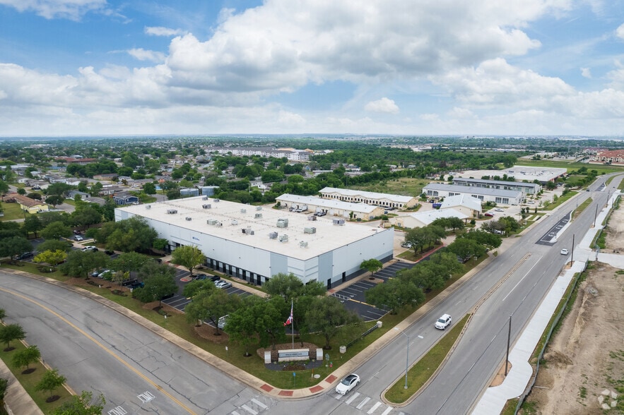 1007 Heatherwilde Blvd, Pflugerville, TX à louer - Aérien - Image 2 de 6