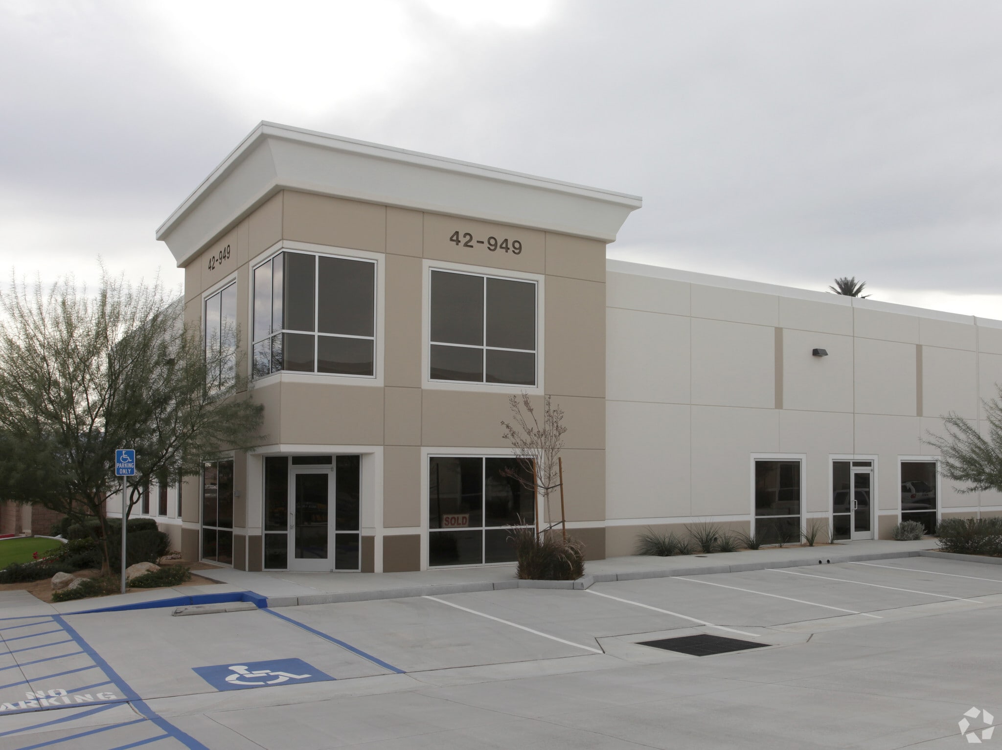 42921 E Madio St, Indio, CA à louer Photo principale- Image 1 de 5