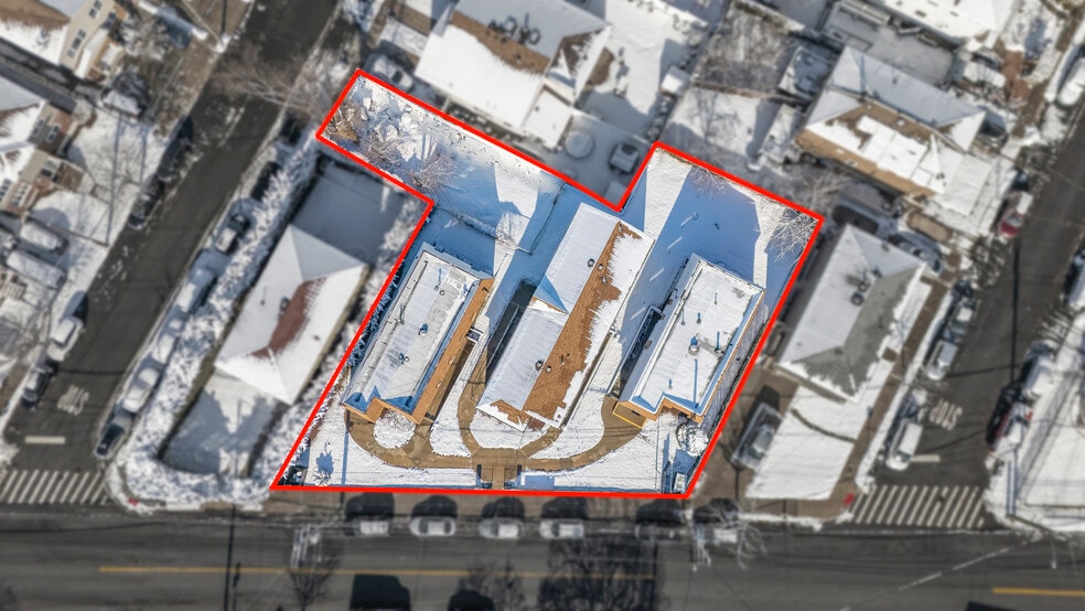 2281-2291 Victory Blvd, portfolio of 3 properties for sale on LoopNet.ca - Building Photo - Image 2 of 15