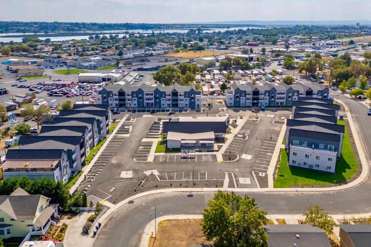 1701 Crouse st, Moses Lake, WA à vendre Photo du bâtiment- Image 1 de 7