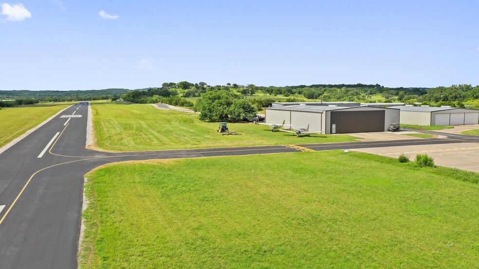 101 Piper Ln, Spicewood, TX for lease - Building Photo - Image 2 of 44
