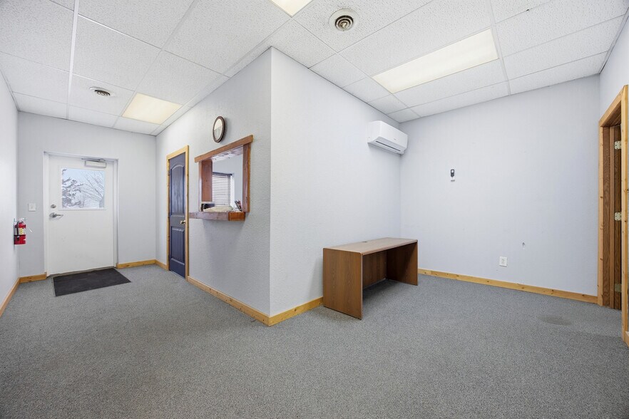 217 Meridian Rd, Mapleton, ND à vendre - Photo du bâtiment - Image 3 de 9