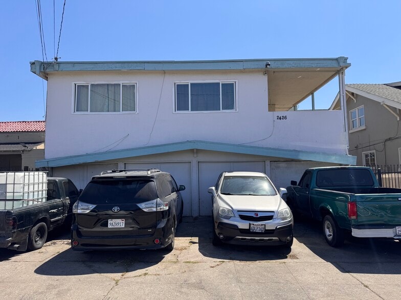 2426 57th Ave, Oakland, CA for sale - Building Photo - Image 2 of 9